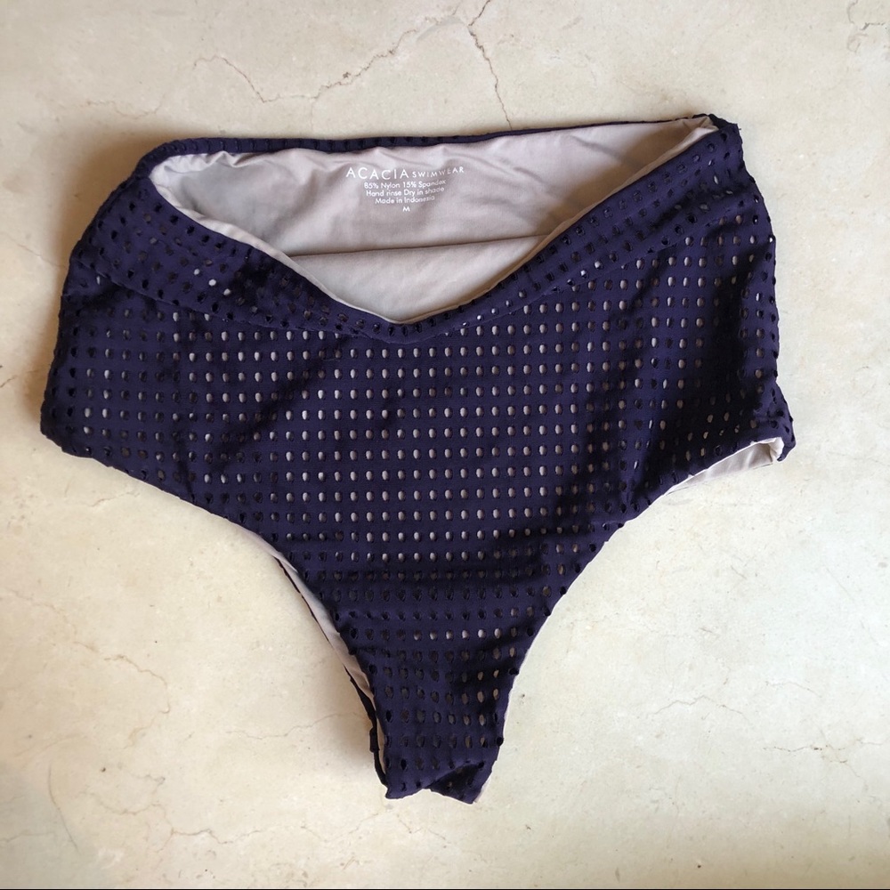 ACACIA Bottoms in BlackBerry Mesh